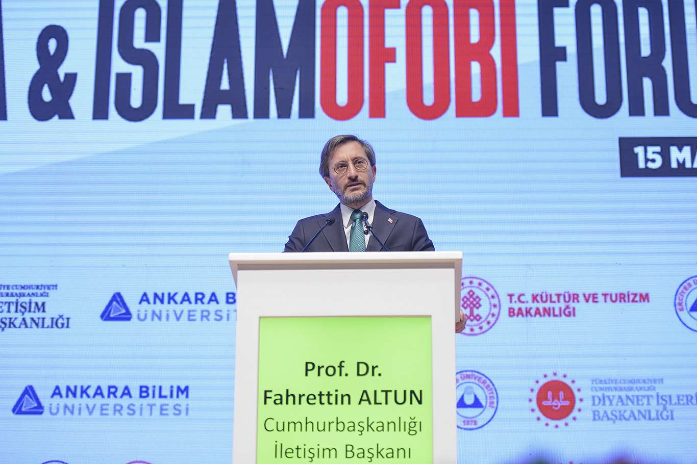 İletişim Başkanı Altun: İslam düşmanlığı Avrupada giderek kurumsallaşıyor  