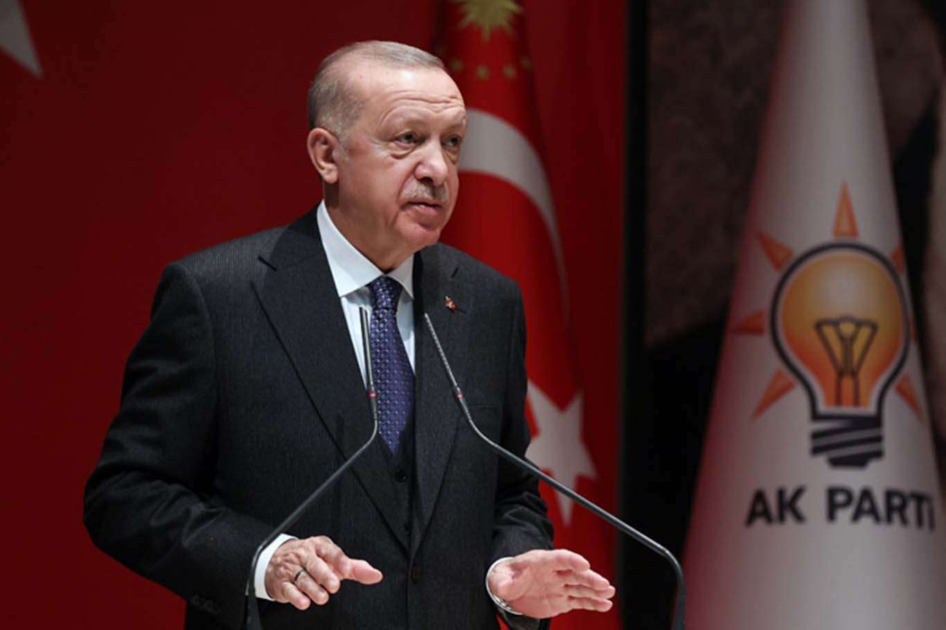 Cumhurbaşkanı Erdoğandan CHPye seçim barajı tepkisi 