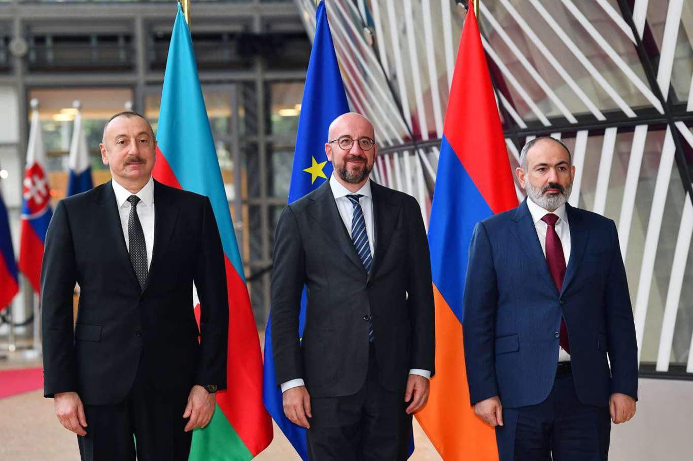 Aliyev, Michel ve Paşinyan Brükselde görüştü 