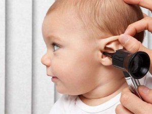 Kulaktan akıntı geliyorsa kulak zarınız zarar görmüş olabilir!  