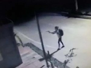 Mersinde polisevine saldırı soruşturması: 22 gözaltı  