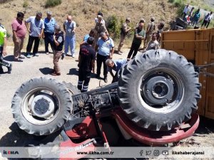 Siirtte traktör kazası: 1i ağır 2 yaralı  