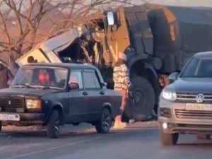 Rus askeri aracı minibüsle çarpıştı: 16 ölü, 3 yaralı  
