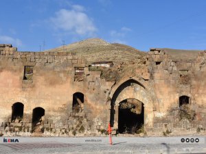 Bitlis halkından yok olma tehlikesiyle karşı karşıya kalan tarihi yapılar için yetkililere çağrı 