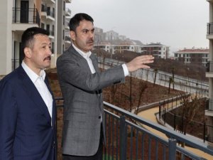 Bakan Kurum: 5 bin 61 konuttan oluşan İzmir tarihinin en büyük dönüşüm çalışmasını başlattık 