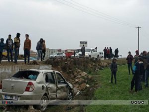 Mardin’de araç devrildi: 5 yaralı  
