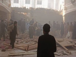 Pakistandaki cami saldırısında katledilenlerin sayısı 83e yükseldi  