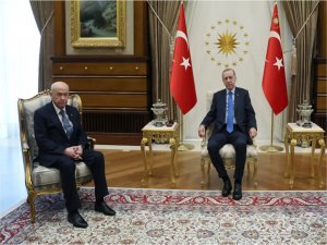 Cumhurbaşkanı Erdoğan, MHP Genel Başkanı Bahçeli’yi kabul etti  