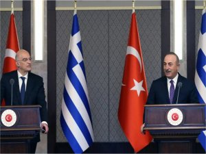 Bakan Çavuşoğlu, Yunanistan Dışişleri Bakanı Dendias ile görüştü  