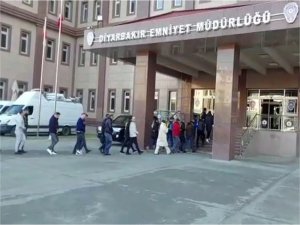 Diyarbakır merkezli 3 ilde dolandırıcı operasyonu: 25 gözaltı  