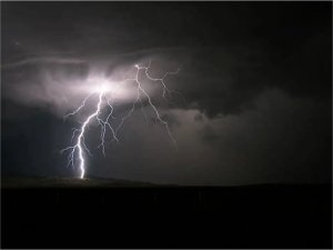 Meteorolojiden bazı bölgeler için gök gürültülü sağanak uyarısı 