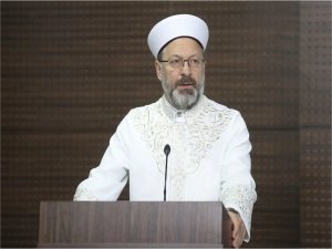Prof. Dr. Erbaş: İslam’da din ile bilim daima içi içe olmuştur