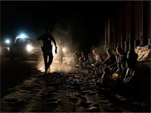 ABDnin Meksika sınırında düzensiz göçmen krizi 