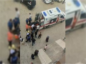 Diyarbakırda kapıcılık yapan şahıs önce eşini sonra kendini vurdu 