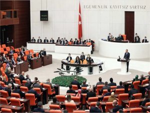 CHPden istifa eden 10 vekil Gelecek Partisine geçti  