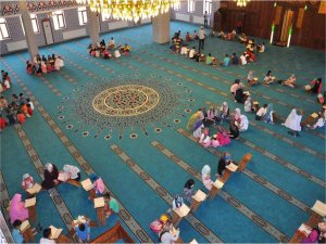 Yaz Kuran kursları başlıyor: Gençler, çocuklar camiye 