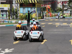 Şanlıurfa’da çocuklara uygulamalı trafik eğitimi verildi  