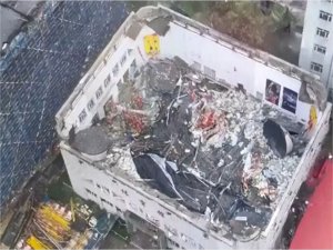 Çinde ortaokulun spor salonu çöktü: 11 ölü 