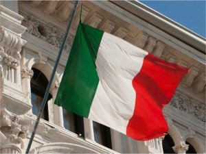 İtalyada bankalara yüzde 40 ek vergi getirilecek  