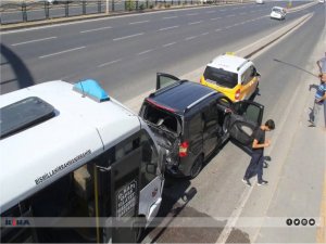 Diyarbakırda maddi hasarlı zincirleme trafik kazası  