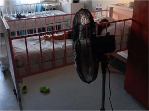 Kurtalan Devlet Hastanesinde klima sorunu: Hastalar vantilatörle serinliyor 