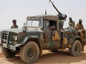 Malide asker ve sivillere saldırı: 64 ölü  