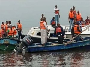 Nijeryada feribot alabora oldu: 26 ölü