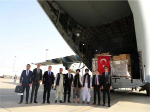 Türkiyeden Afganistana tıbbi malzeme yardımı 