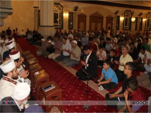 Midyatta Mevlid Kandili dua, ibadet ve salavatlarla ihya edildi  