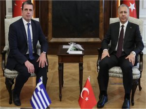 İçişleri Bakanı Yerlikaya, Yunanistan Göç ve İltica Bakanı Kairidis ile görüştü  