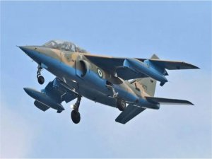 Nijeryada çete üyelerine hava operasyonu: 18 ölü  