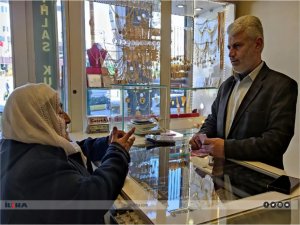 Şırnak’ta 65 yaşındaki kadın yüzüğünü Gazze’ye bağışladı  