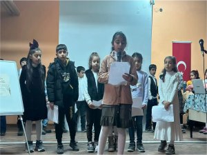 İlkokul öğrencileri Filistin için şiir okudu  