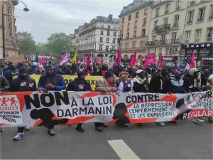 Fransada göç yasası protesto edildi  