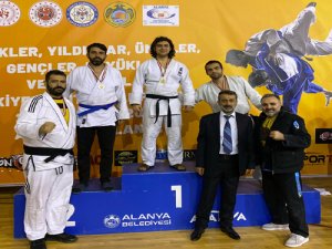 Türkiye Ju Jitsu Şampiyonasında MAÜ’lü Öğrenciler Madalyaları Topladı