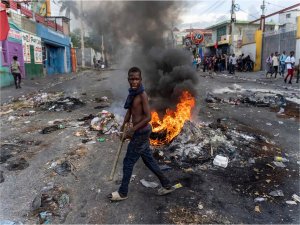 Haitide çeteler arasında çatışma: 10 ölü  