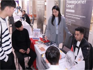 Siirt Üniversitesi, Kazakistandaki Uluslararası Eğitim Fuarına katıldı  