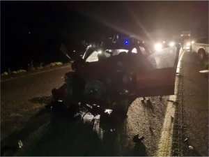 Diyarbakırda otomobil ve minibüs çarpıştı: 13 yaralı  