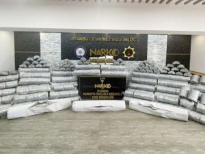 İstanbulda 1,5 ton uyuşturucu ele geçirildi