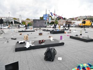 Sigaradan ölenlerin eşyaları Üsküdarda sergilendi