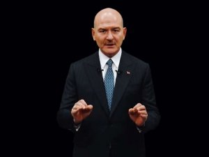 Bakan Soylu: 2022 yılında 92 bin kaçak göçmen sınır dışı edildi