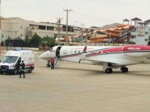 Kalp hastası olarak doğan 1 günlük bebek İstanbula sevk edildi