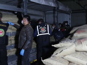 Gürbulak Gümrük Kapısında 305 kilogram uyuşturucu ele geçirildi