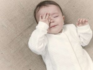 Bebeğin çok gazı var ve çok ağlıyorsa sebebi besin alerjisi olabilir