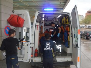 Siirt’te korkunç kaza: 6 yaşındaki çocuk bıçağı gözüne sapladı