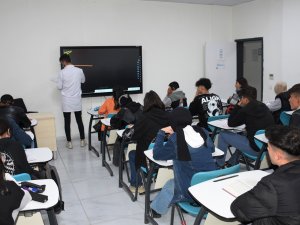 Akademi Liselerde akşam etütlerine yoğun ilgi