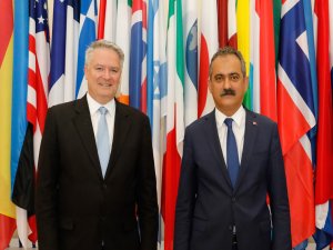 Bakan Özer, OECD Eğitim Bakanları Toplantısına katılacak