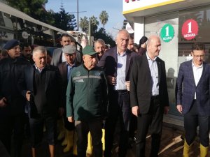 Üç bakan sel bölgesinde incelemelerde bulundu