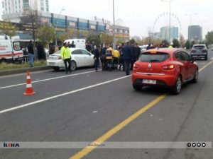 Otomobilin çarptığı 2 öğrenci ağır yaralandı