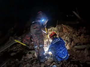 Malezyadaki heyelanda ölü sayısı 26ya yükseldi